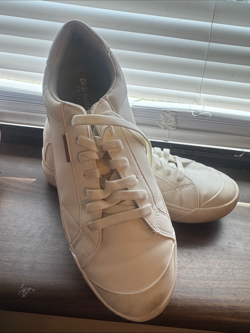 Dr. Scholl's White Casual Lace-Up Sneakers